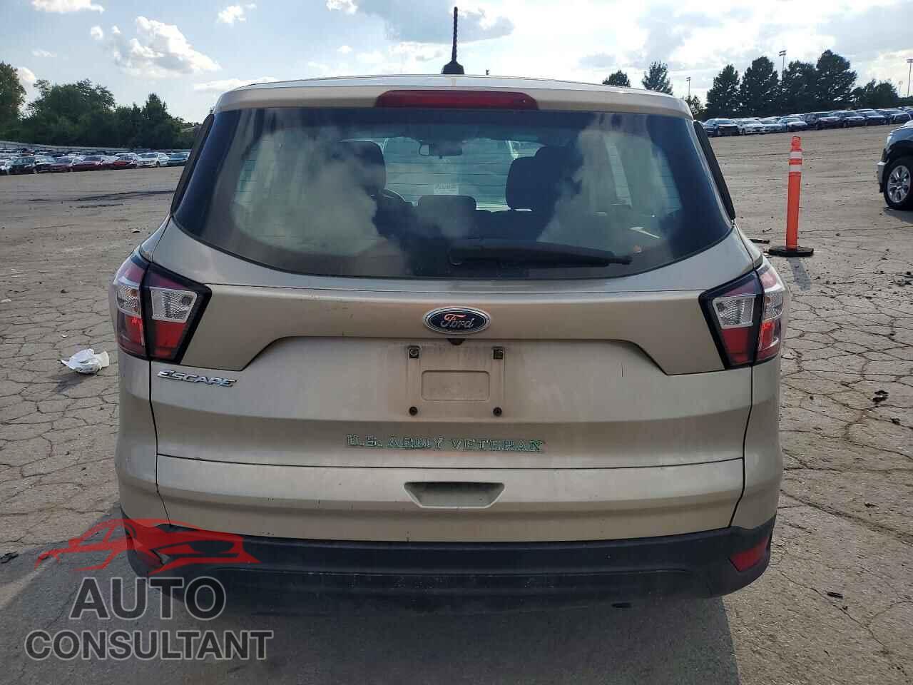 FORD ESCAPE 2018 - 1FMCU0F75JUC70255