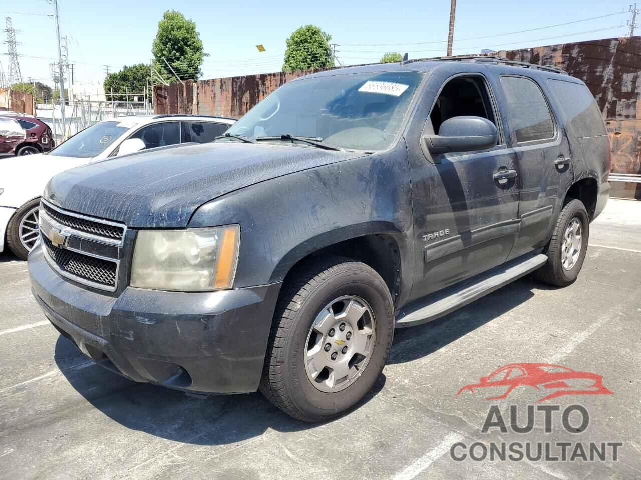 CHEVROLET TAHOE 2011 - 1GNSCAE06BR230002