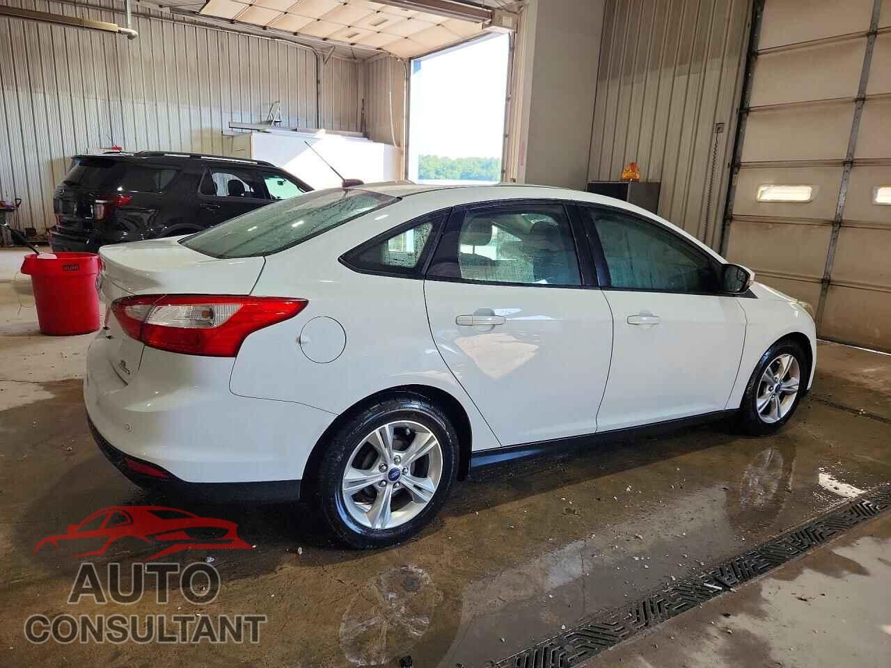 FORD FOCUS 2014 - 1FADP3F28EL309847