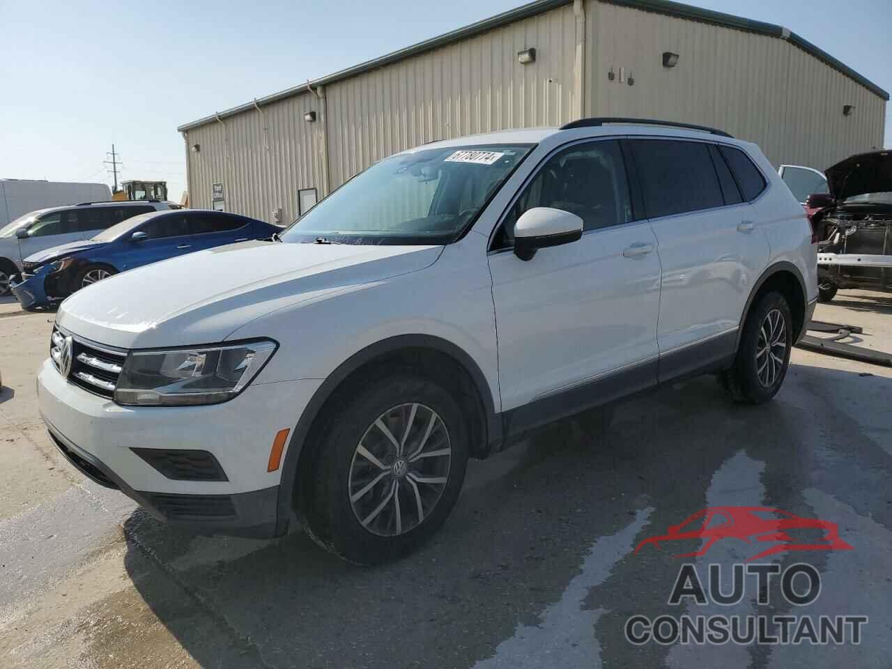 VOLKSWAGEN TIGUAN 2018 - 3VV3B7AX2JM200454