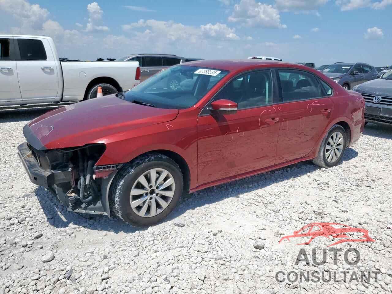 VOLKSWAGEN PASSAT 2015 - 1VWAT7A38FC012219