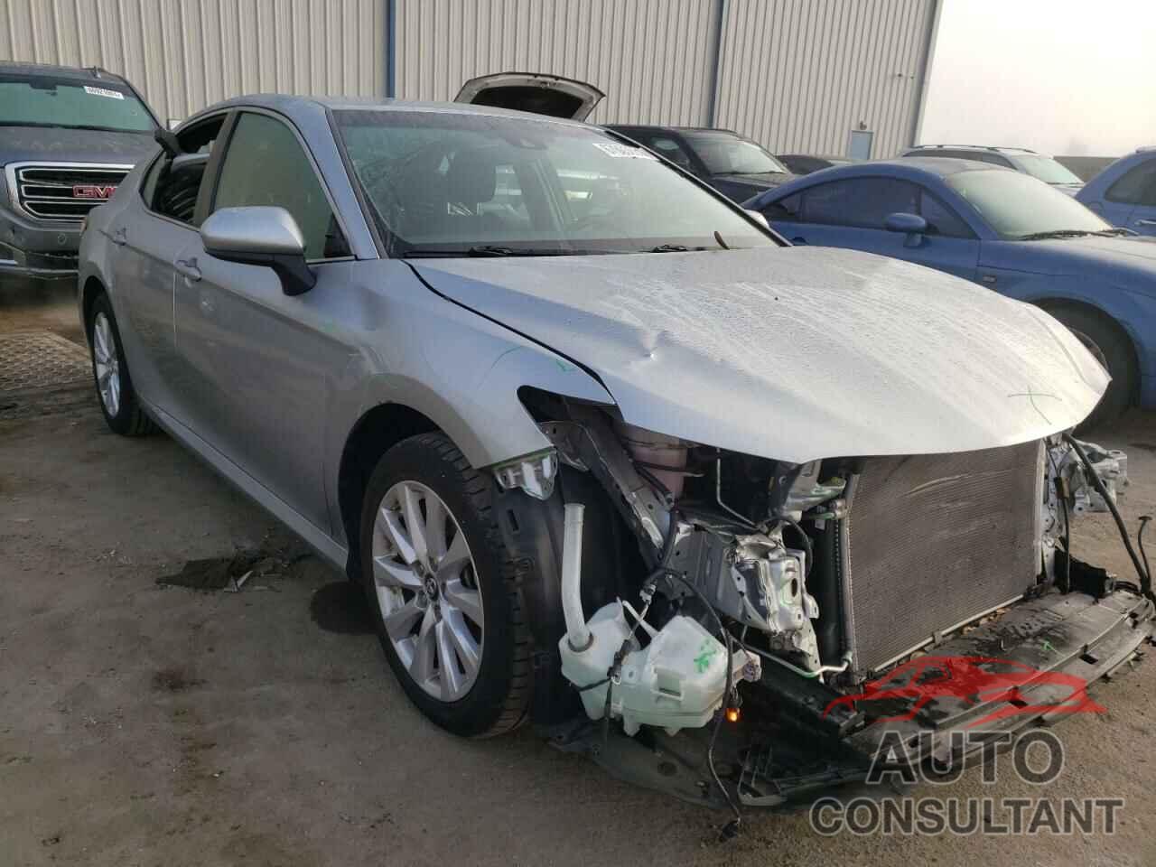 TOYOTA CAMRY 2018 - 4T1B11HK7JU091307