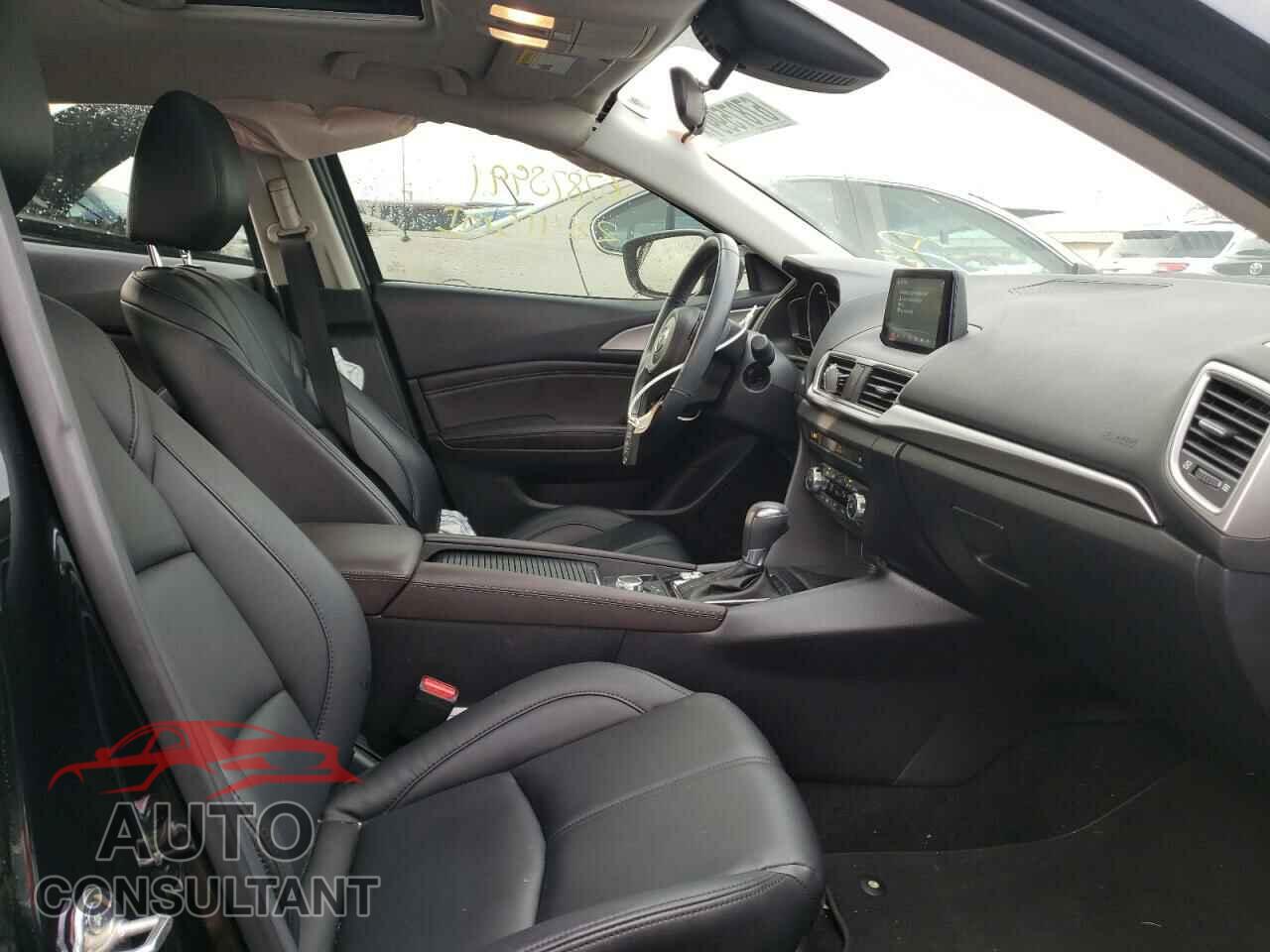 MAZDA 3 2017 - 3MZBN1V71HM136097