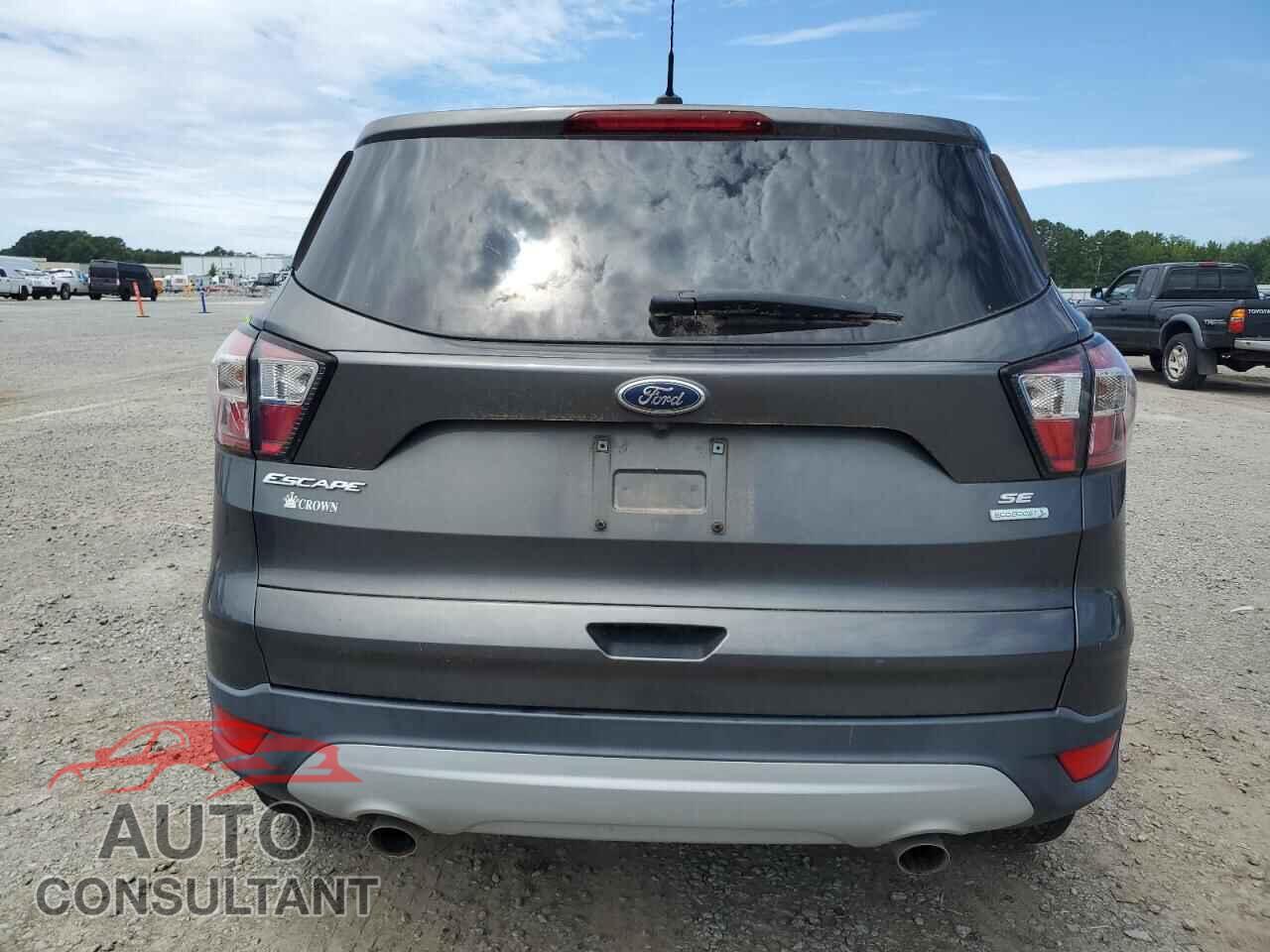 FORD ESCAPE 2017 - 1FMCU0GD1HUB95276