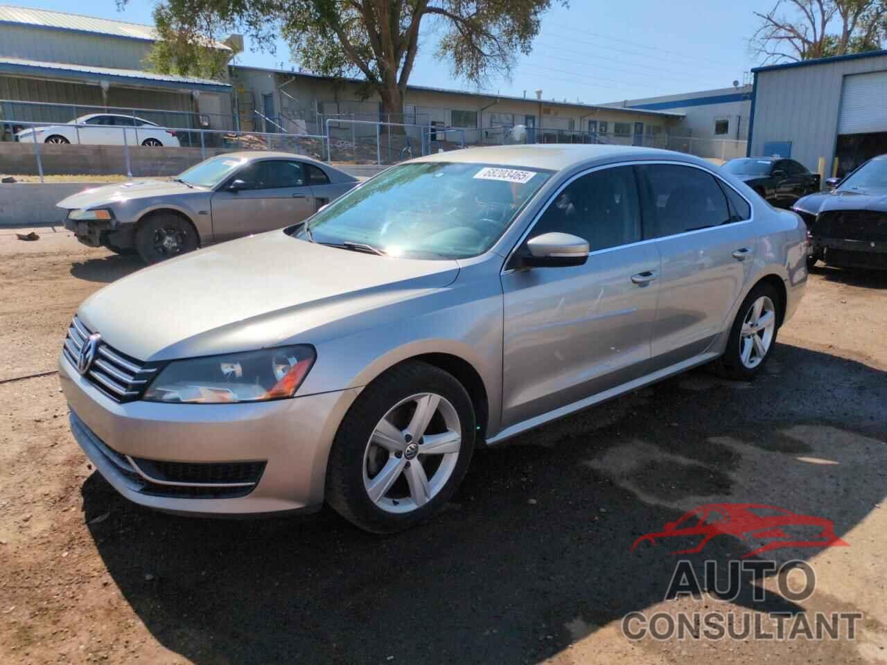 VOLKSWAGEN PASSAT 2013 - 1VWBP7A35DC050657