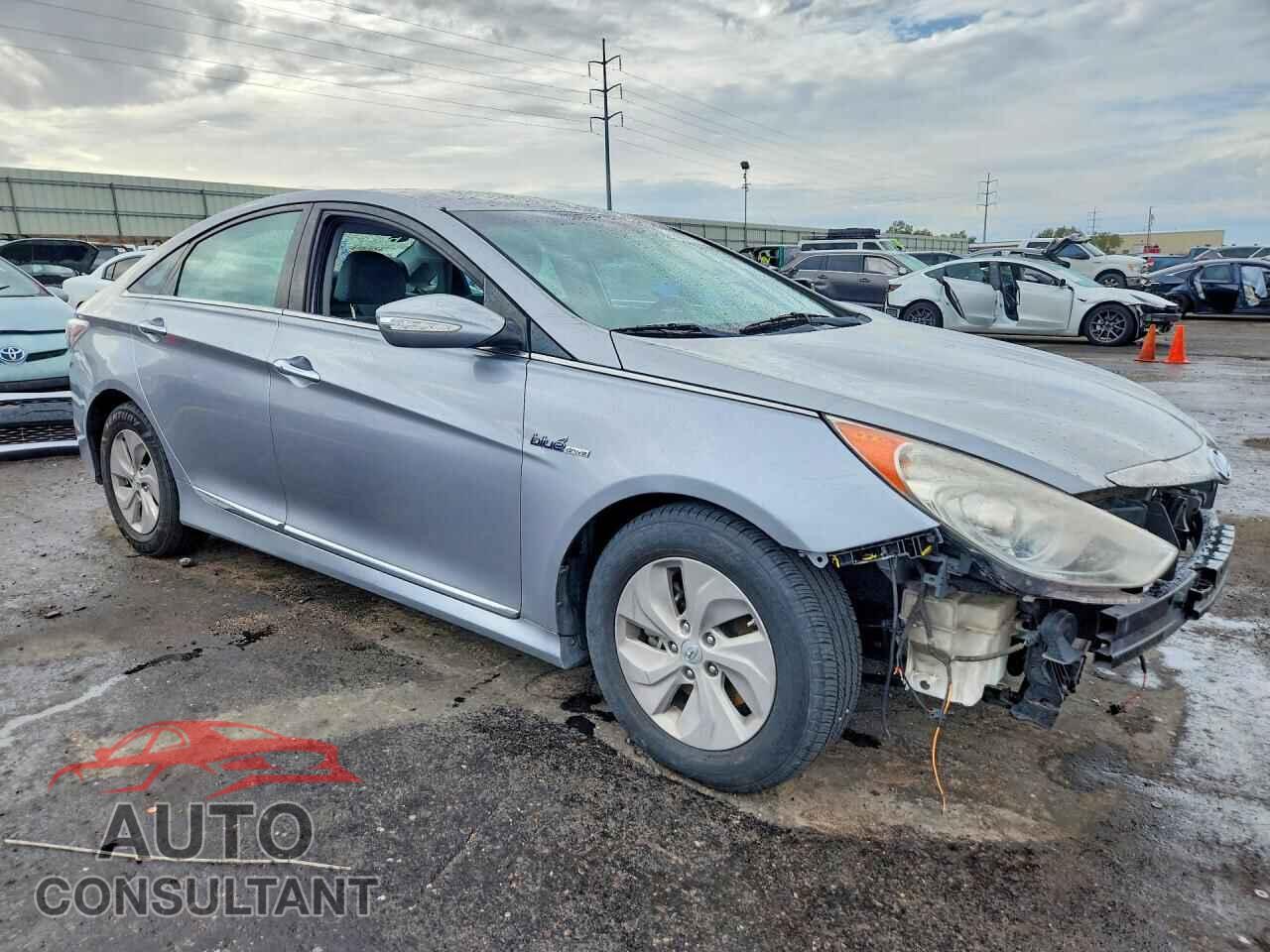 HYUNDAI SONATA 2015 - KMHEC4A41FA128686