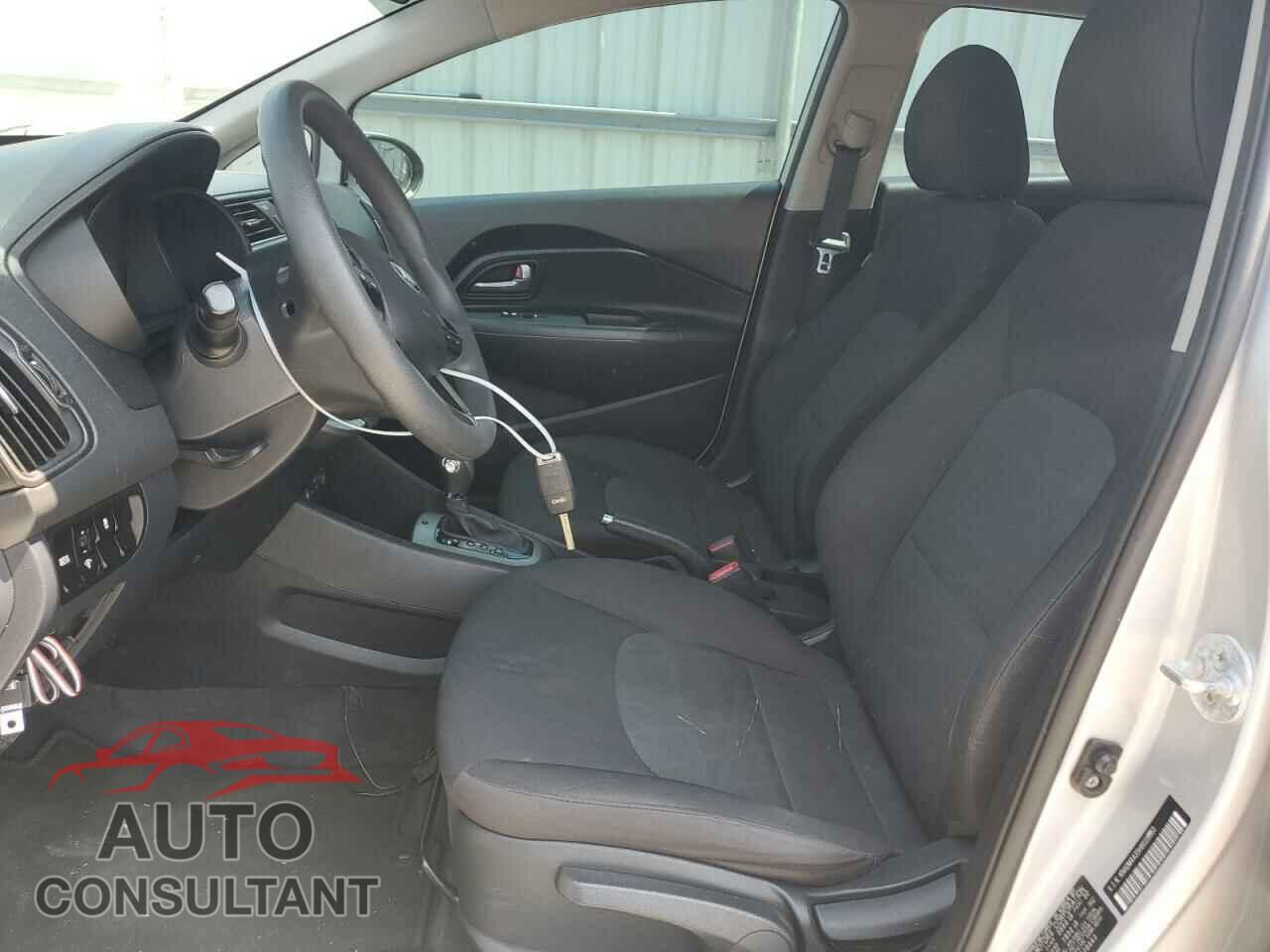 KIA RIO 2017 - KNADM4A35H6028663