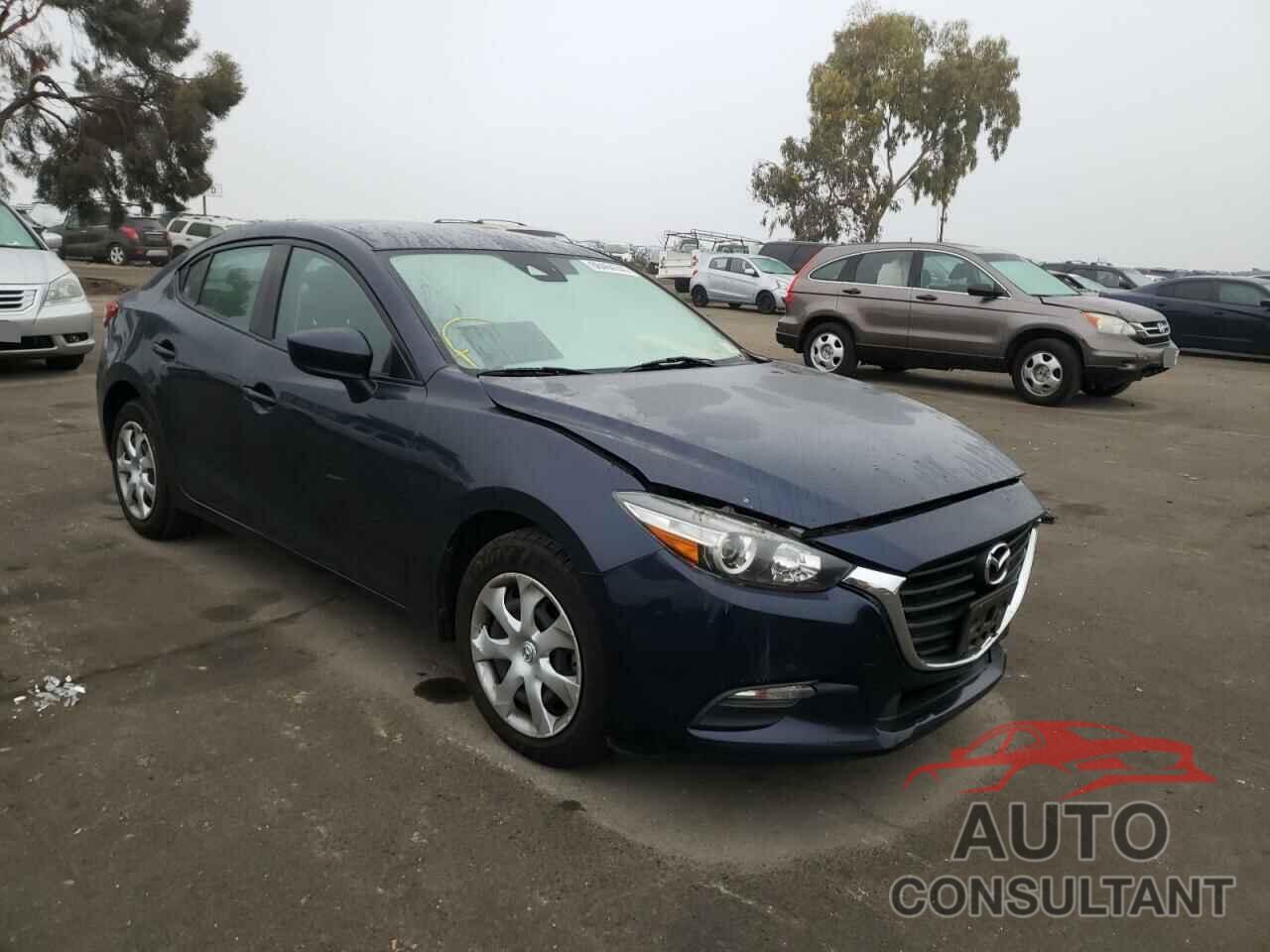 MAZDA 3 2018 - 3MZBN1U74JM220535