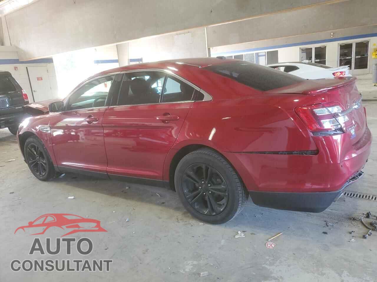 FORD TAURUS 2018 - 1FAHP2H81JG143221