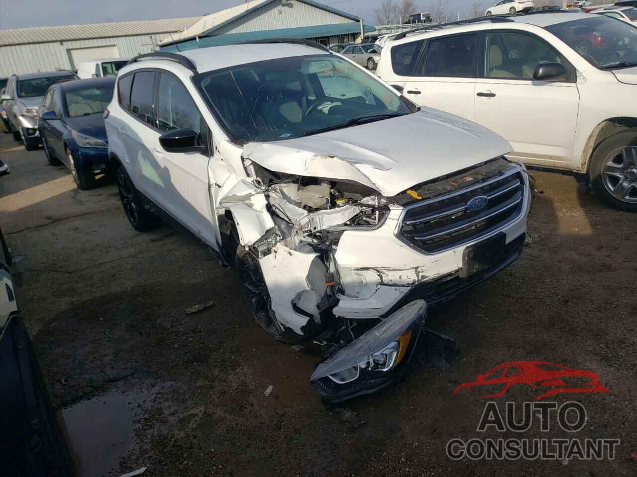FORD ESCAPE 2017 - 1FMCU0GD4HUA99805