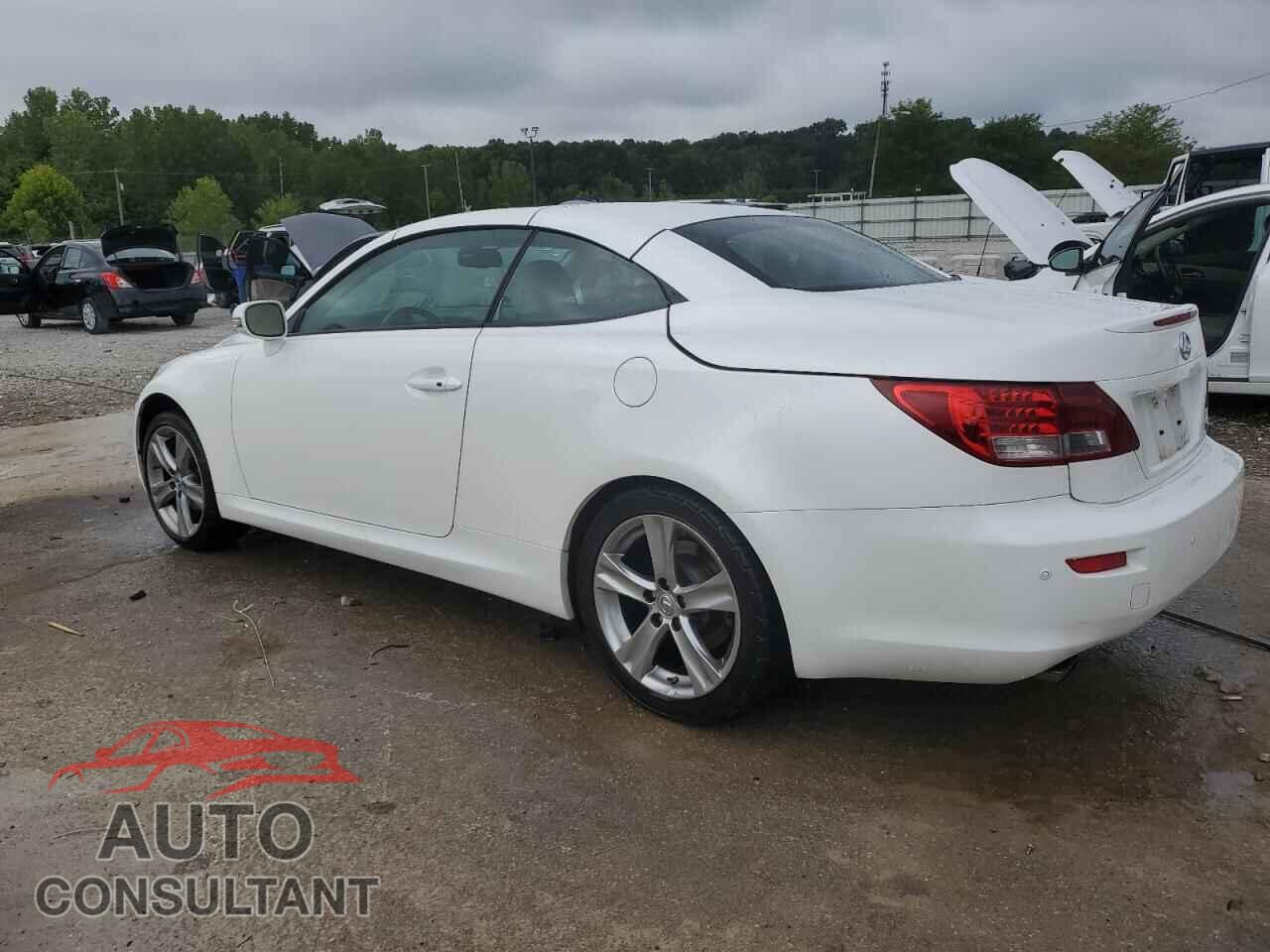 LEXUS IS 2011 - JTHFF2C21B2517962