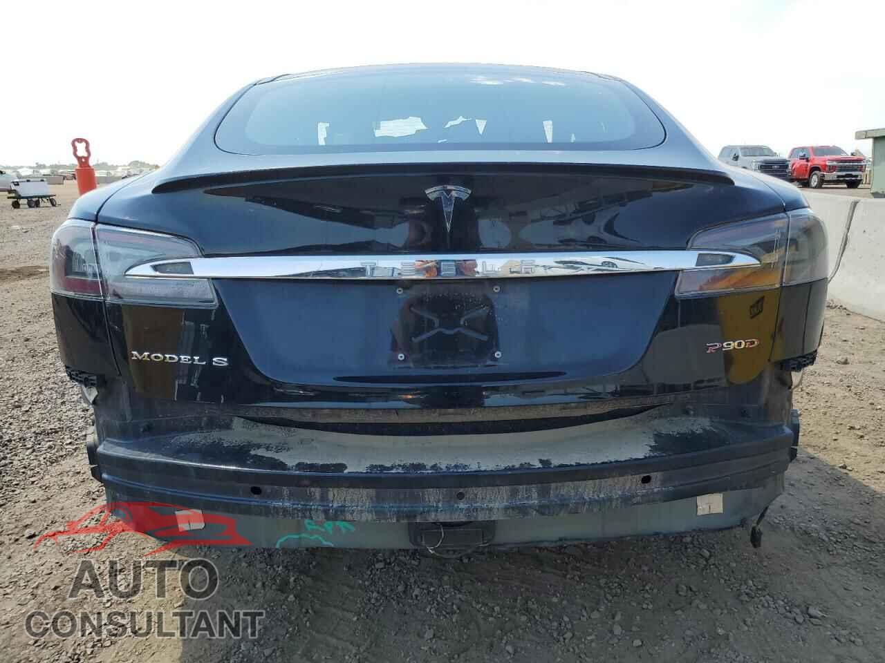 TESLA MODEL S 2015 - 5YJSA1E45FF115274