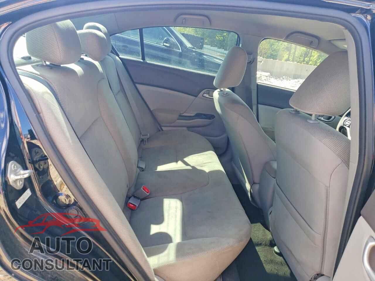 HONDA CIVIC 2012 - 2HGFB2F52CH331084