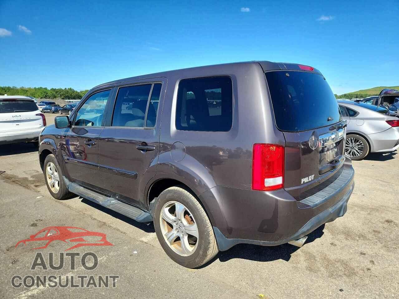 HONDA PILOT 2013 - 5FNYF4H46DB051753