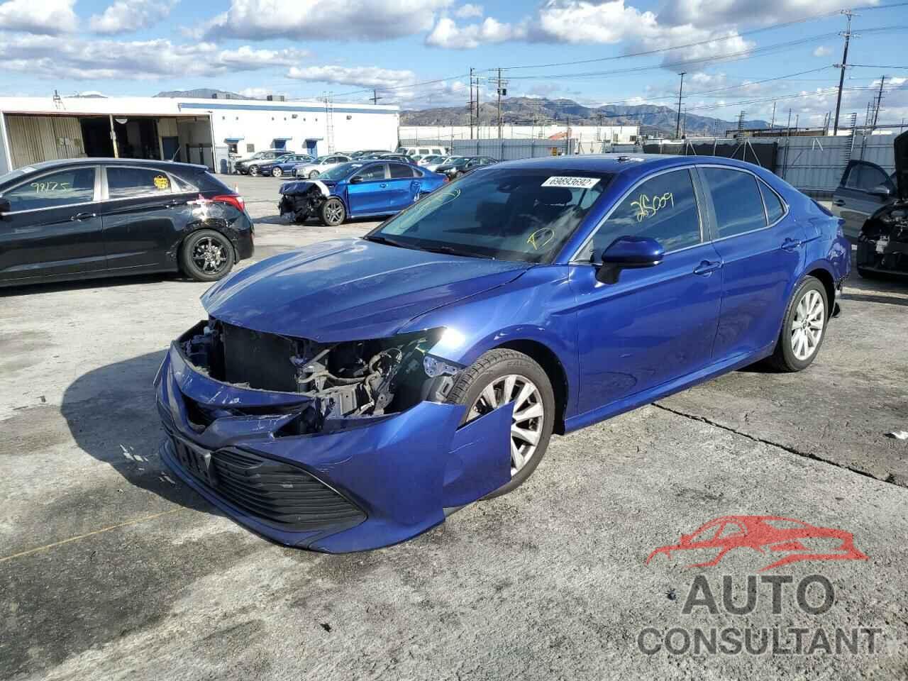TOYOTA CAMRY 2018 - 4T1B11HK2JU667904