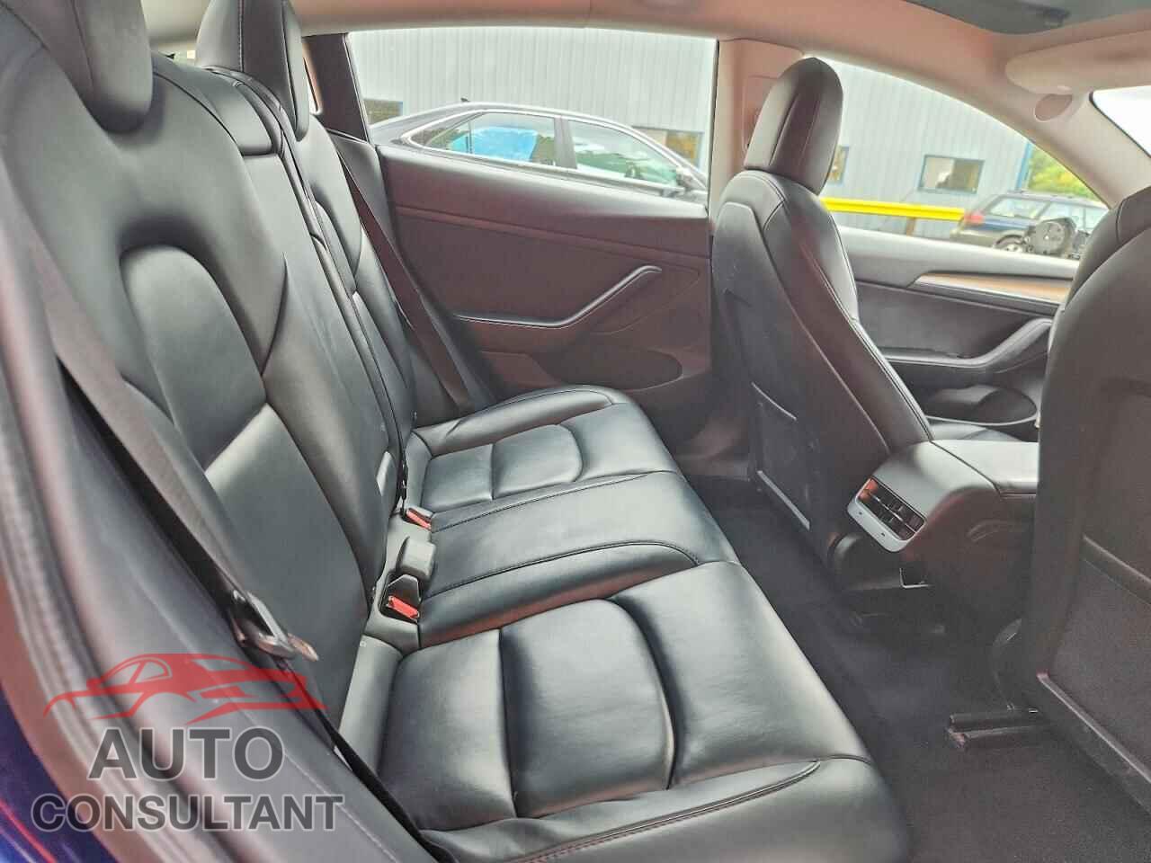 TESLA MODEL 3 2022 - 5YJ3E1EA1NF303884