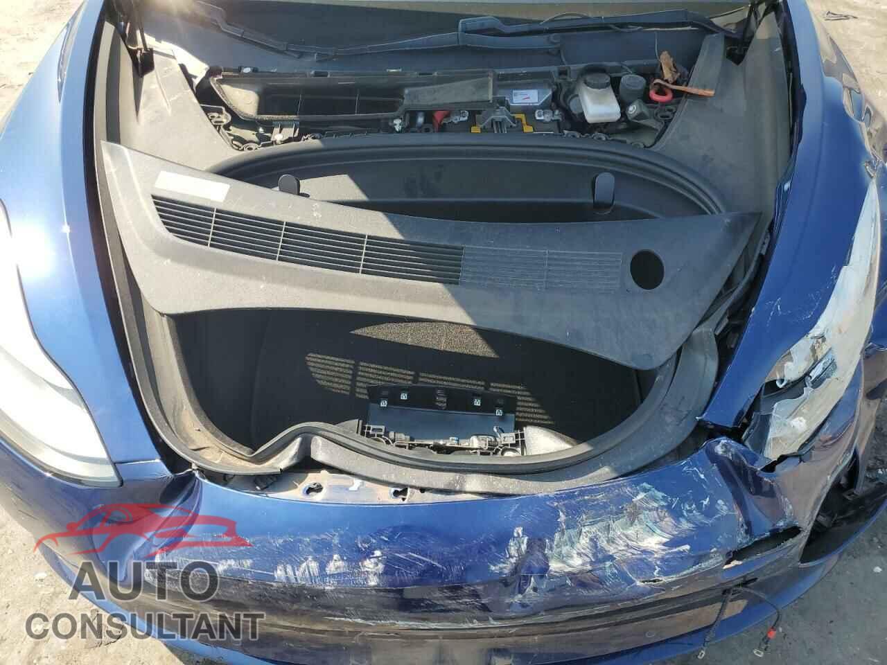 TESLA MODEL 3 2018 - 5YJ3E1EB9JF064362