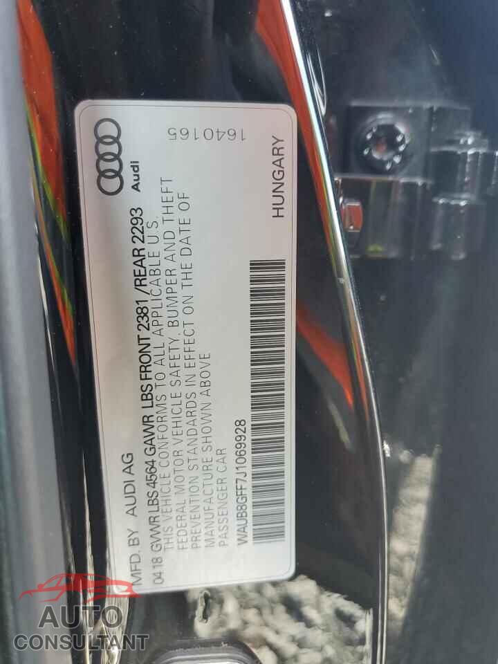 AUDI A3 2018 - WAUB8GFF7J1069928