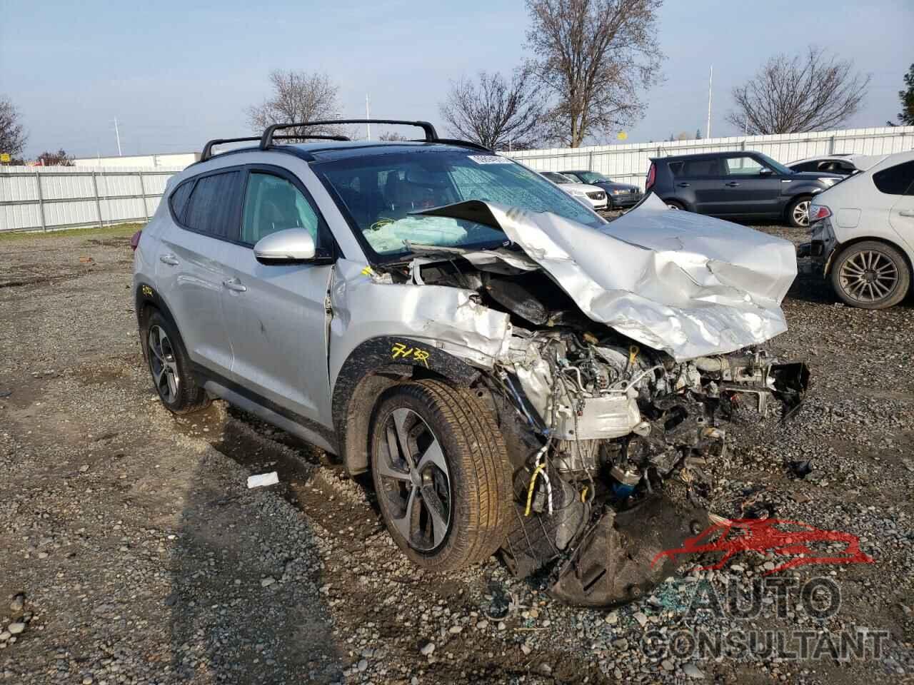HYUNDAI TUCSON 2018 - KM8J3CA27JU690137