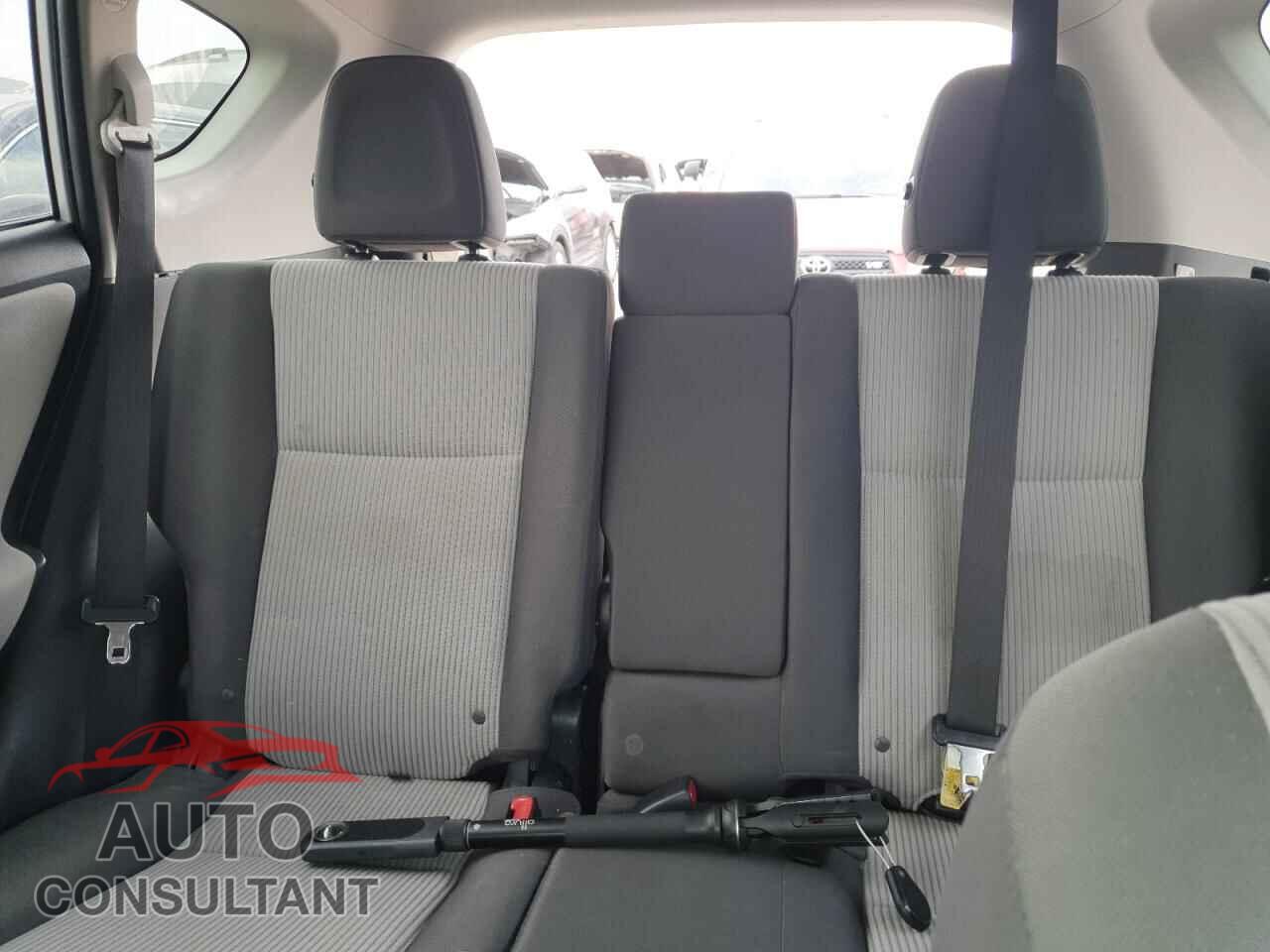 TOYOTA RAV4 2015 - JTMBFREV4FJ040682