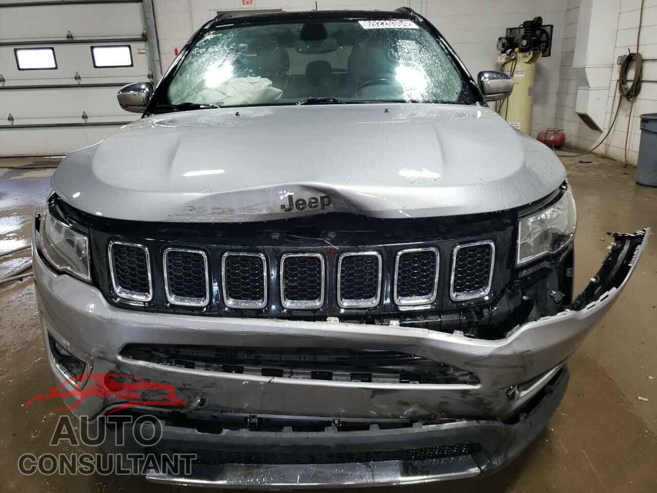 JEEP COMPASS 2019 - 3C4NJDCB0KT673819
