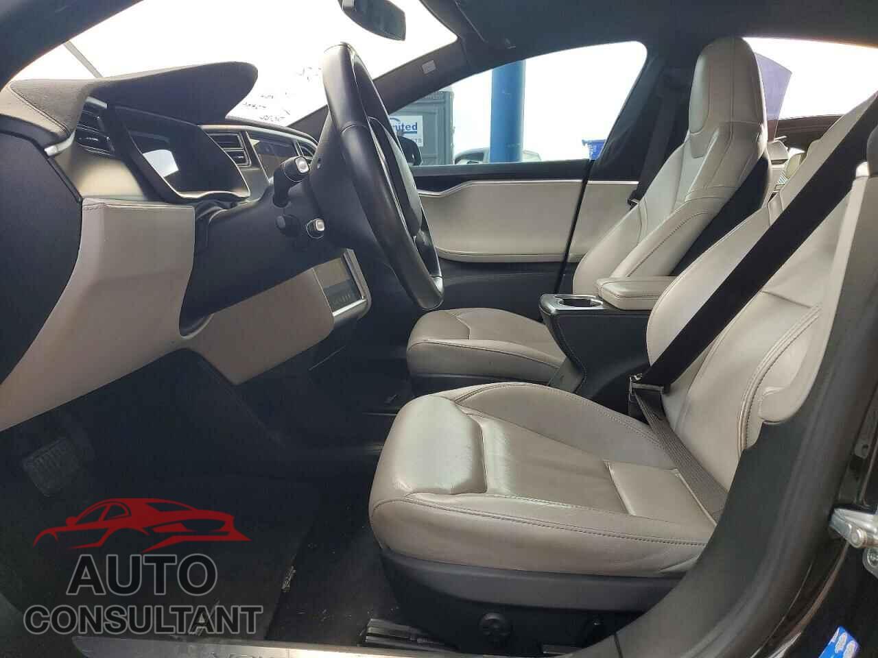 TESLA MODEL S 2015 - 5YJSA1E21FF102519