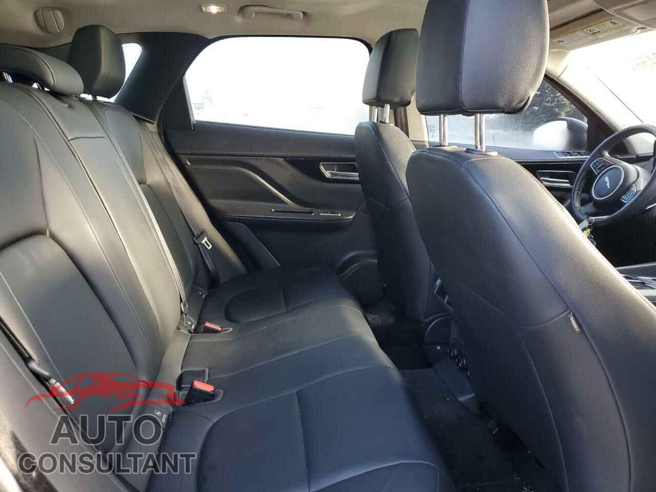 JAGUAR F-PACE 2019 - SADCS2FX3KA605817