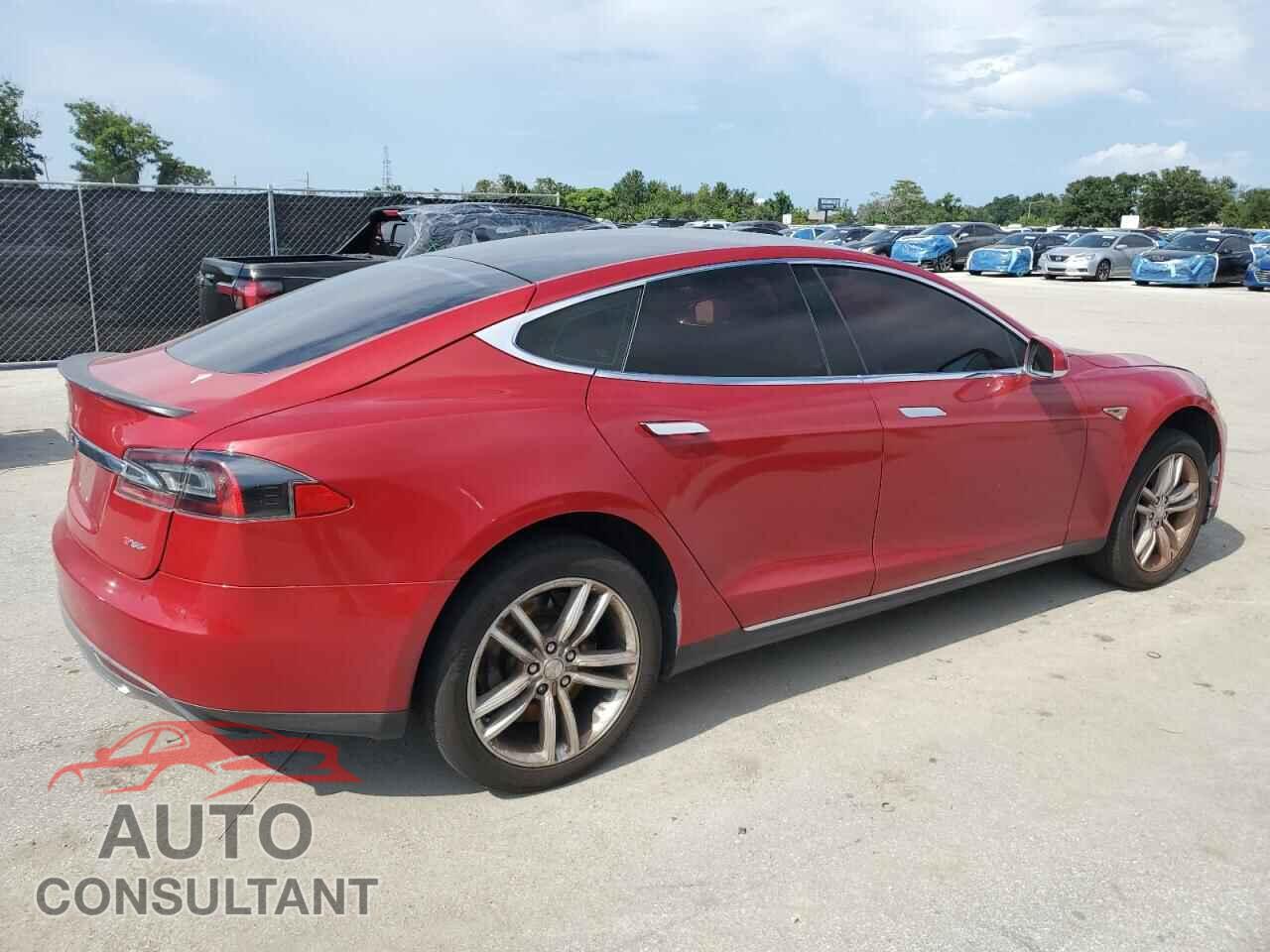 TESLA MODEL S 2013 - 5YJSA1CP7DFP09567
