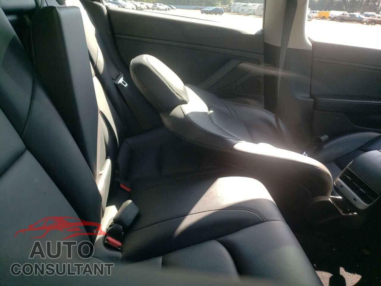 TESLA MODEL 3 2018 - 5YJ3E1EB9JF131896