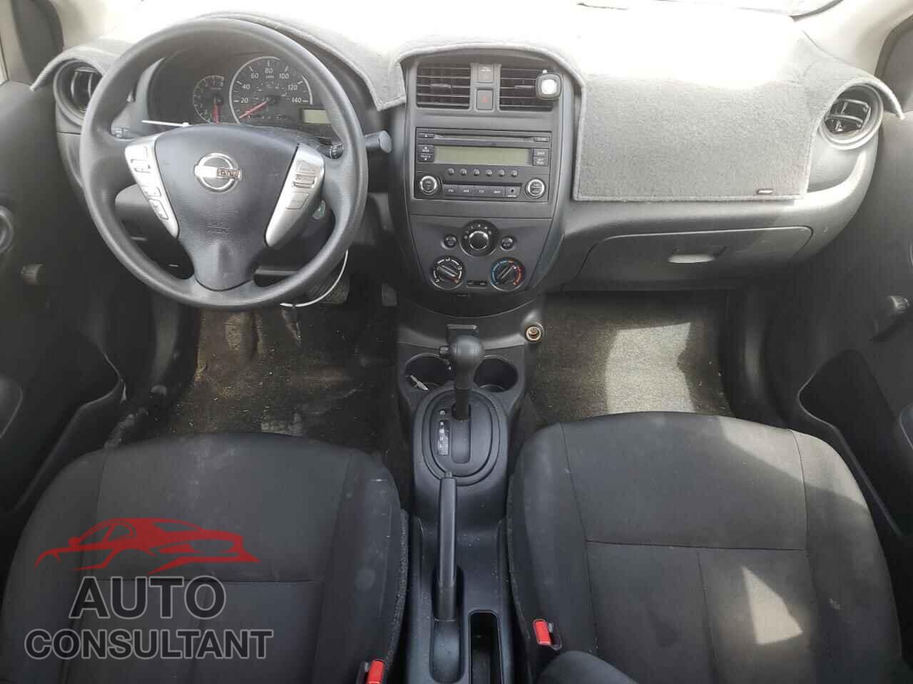 NISSAN VERSA 2017 - 3N1CN7AP2HL889534