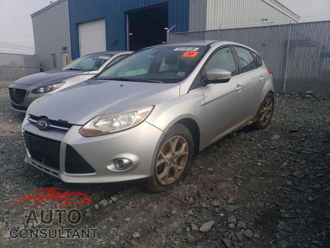 FORD FOCUS 2012 - 1FAHP3M22CL379720