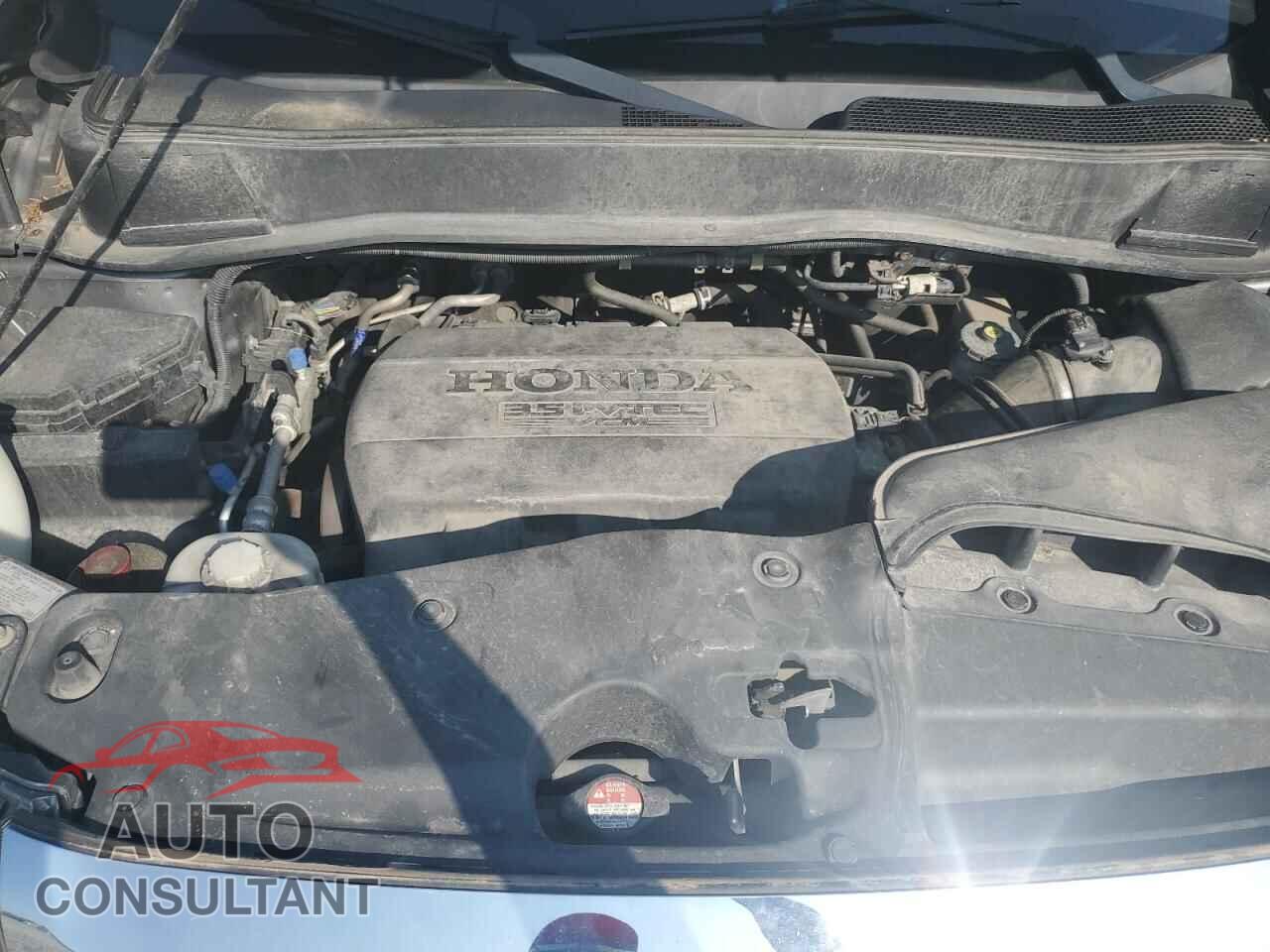 HONDA PILOT 2013 - 5FNYF4H50DB052230
