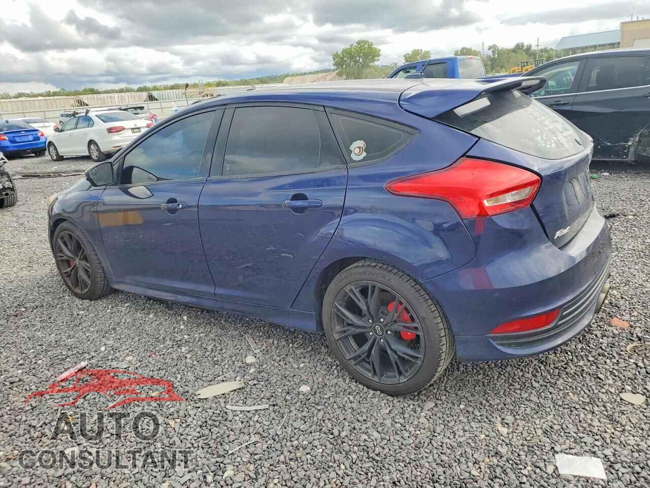 FORD FOCUS 2017 - 1FADP3L94HL337991