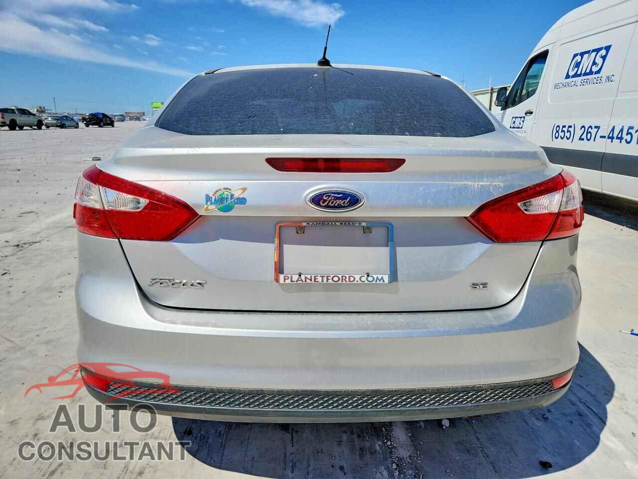 FORD FOCUS 2014 - 1FADP3F22EL445617
