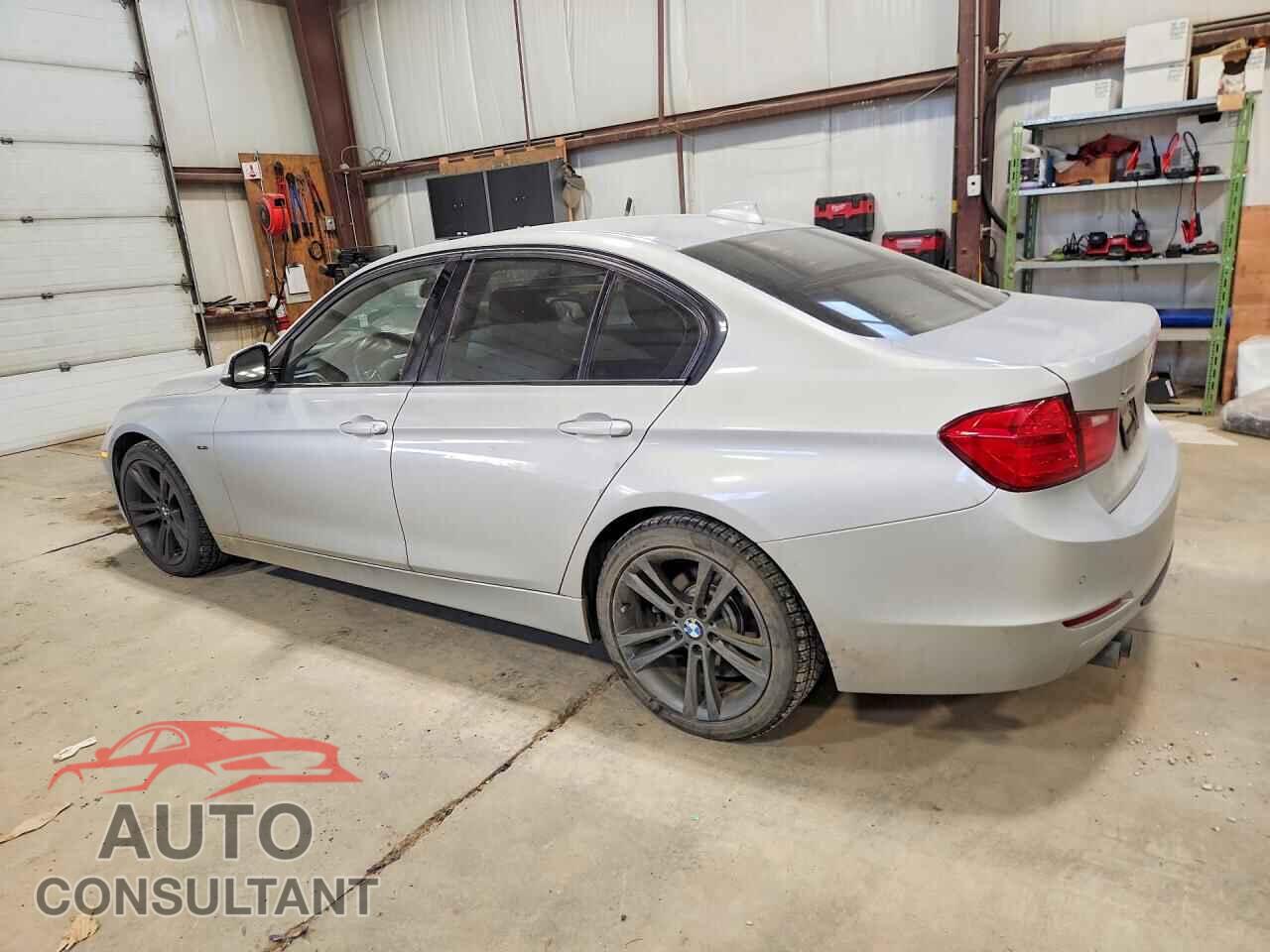 BMW 3 SERIES 2013 - WBA3B3C57DF532863