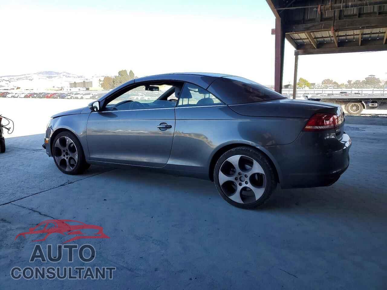 VOLKSWAGEN EOS 2013 - WVWFW8AH8DV005046