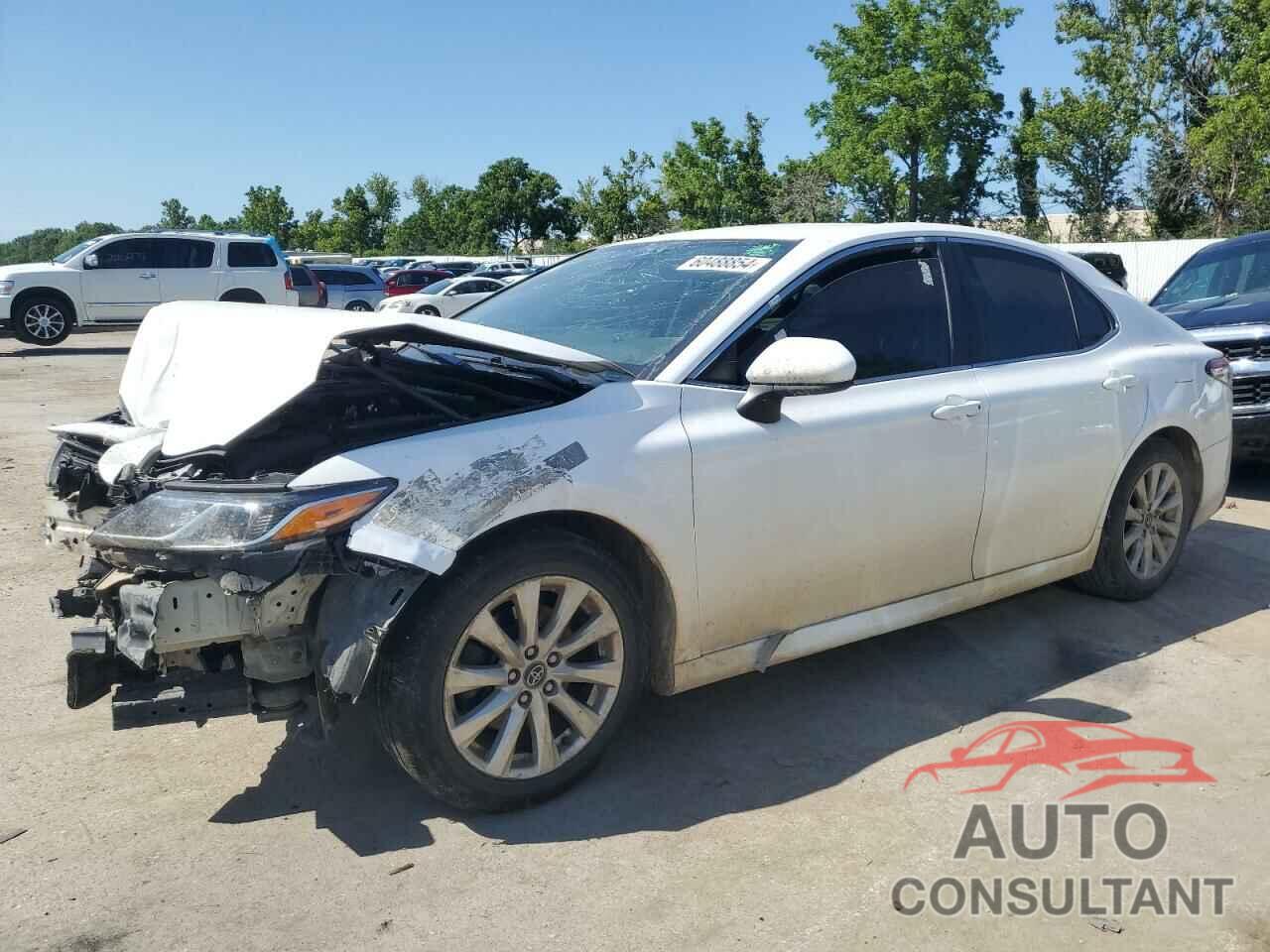 TOYOTA CAMRY 2018 - 4T1B11HK6JU102507