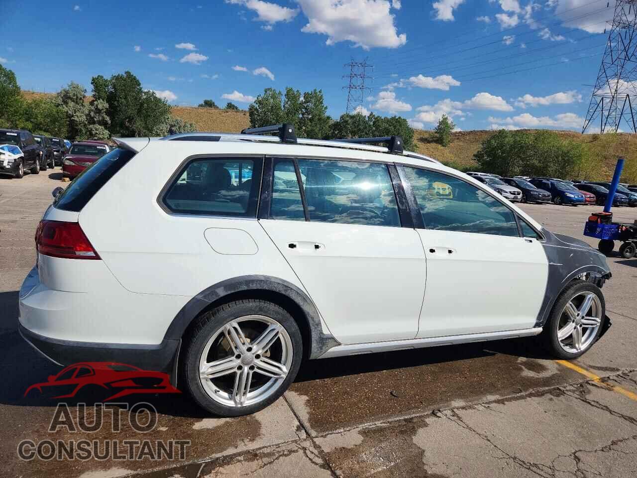 VOLKSWAGEN GOLF 2017 - 3VWM17AUXHM540857