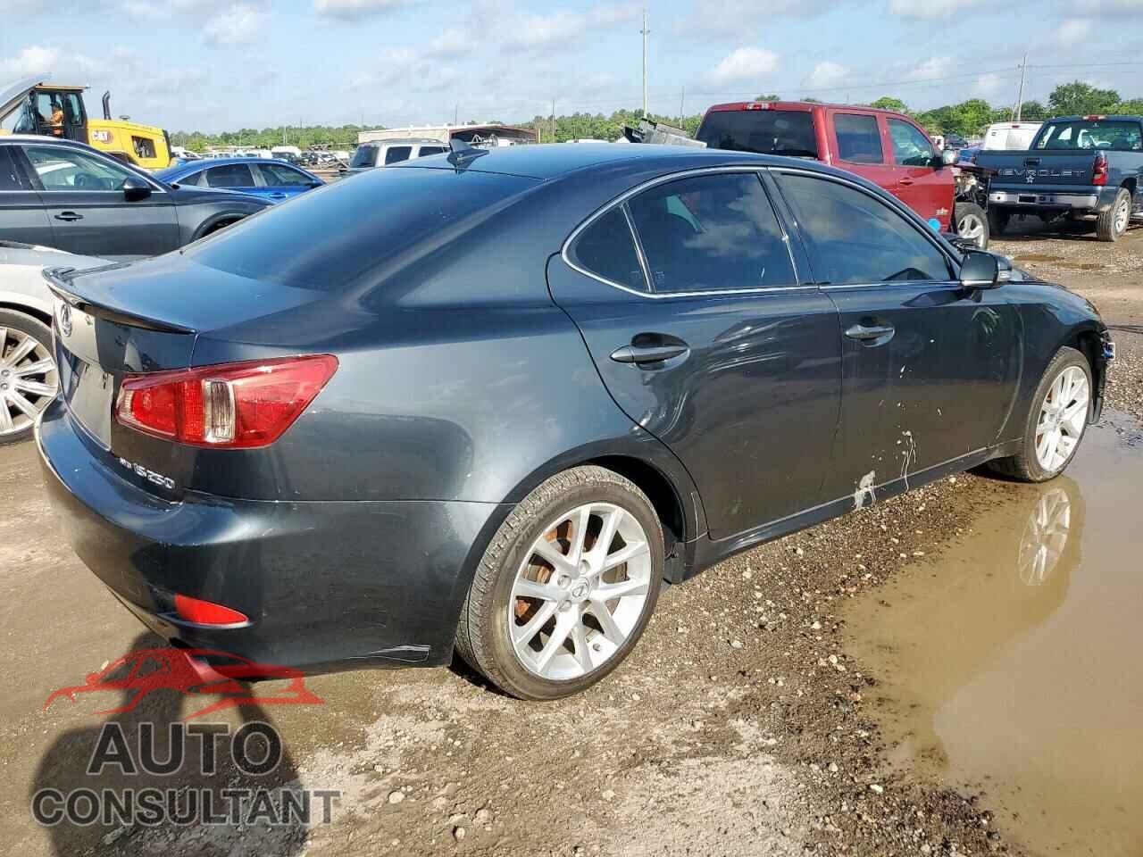 LEXUS IS 2011 - JTHCF5C25B2035189