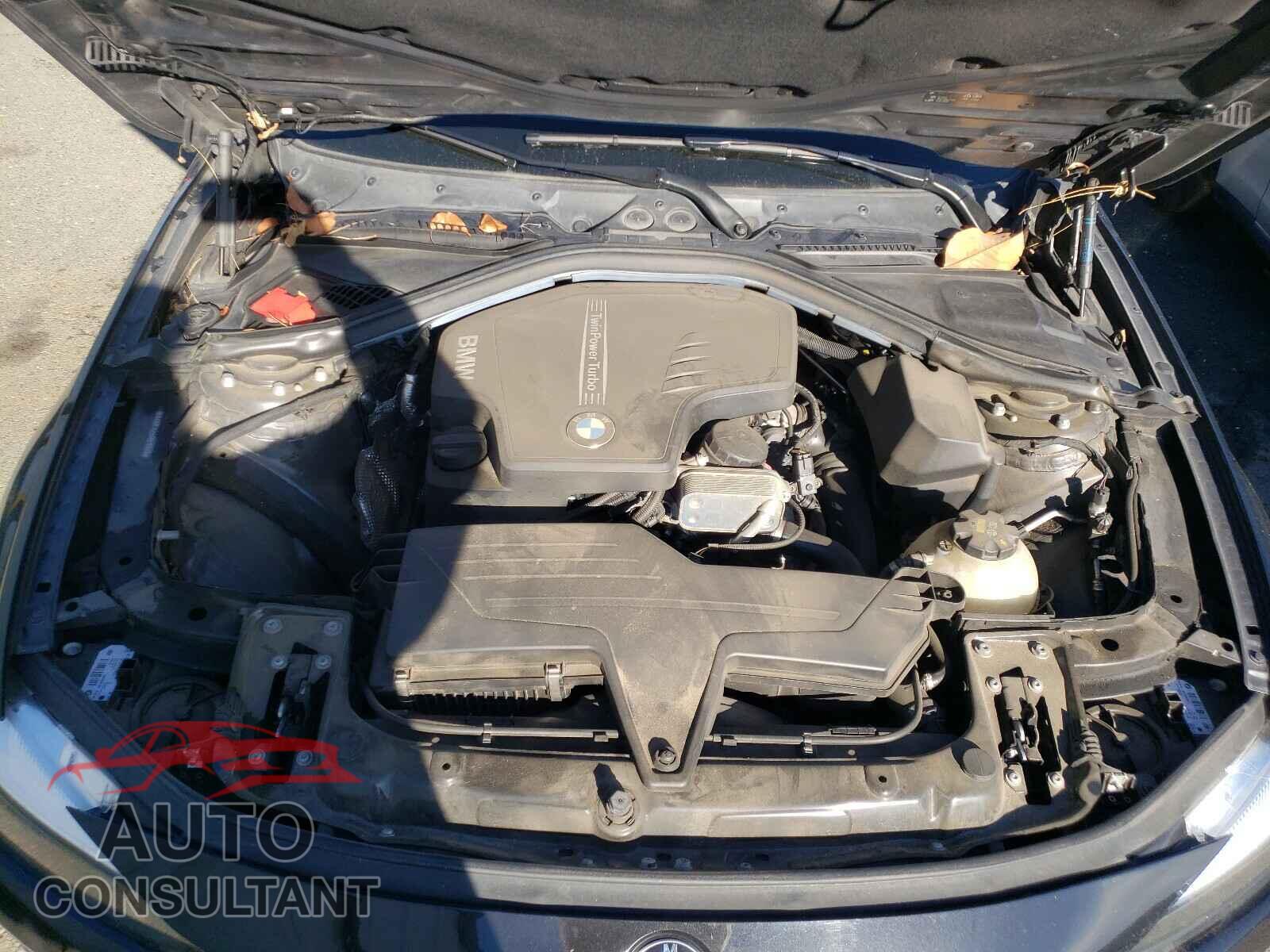 BMW 3 SERIES 2016 - WBA8E1G55GNU10699