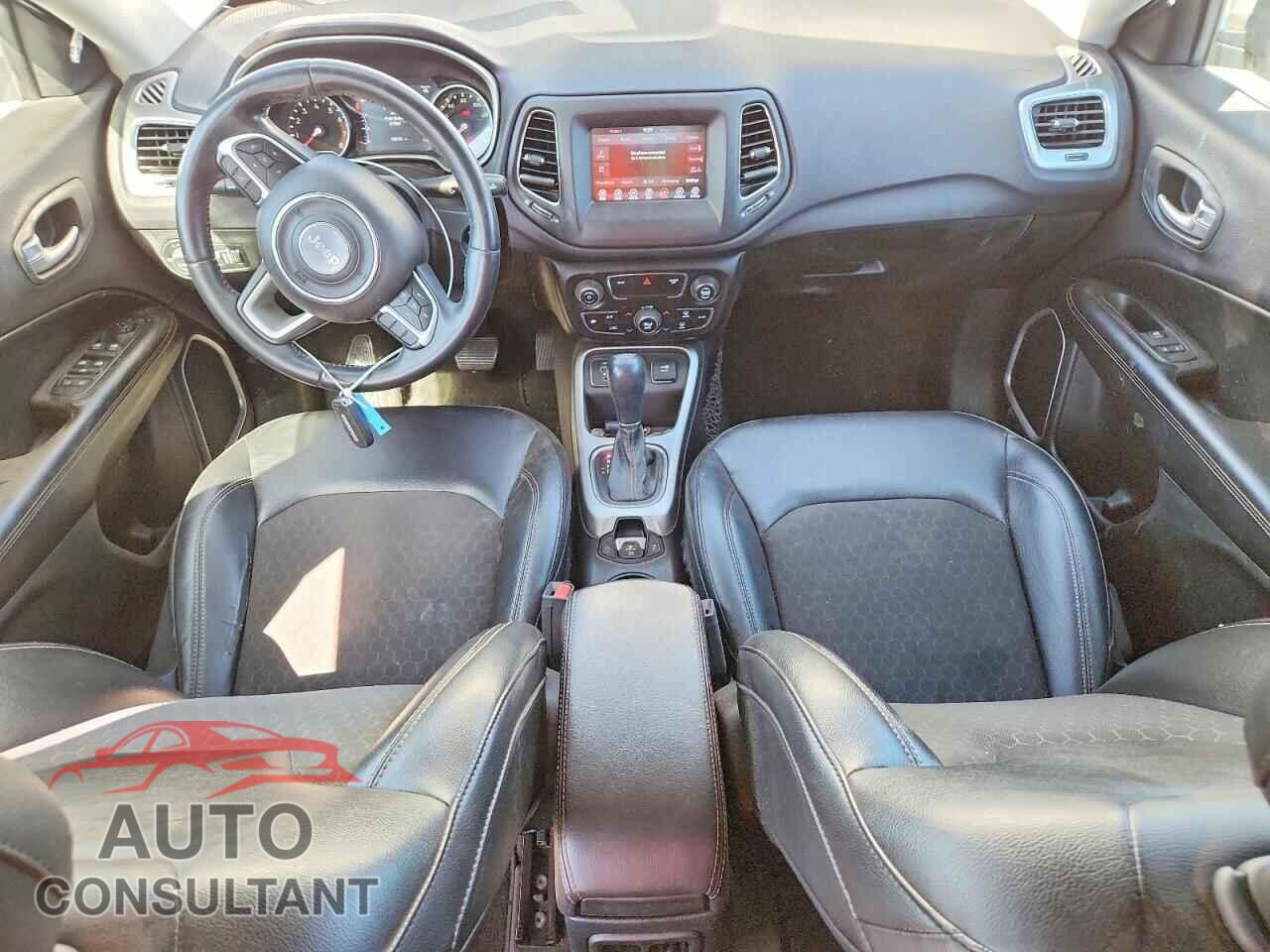 JEEP COMPASS 2018 - 3C4NJCBB3JT134282