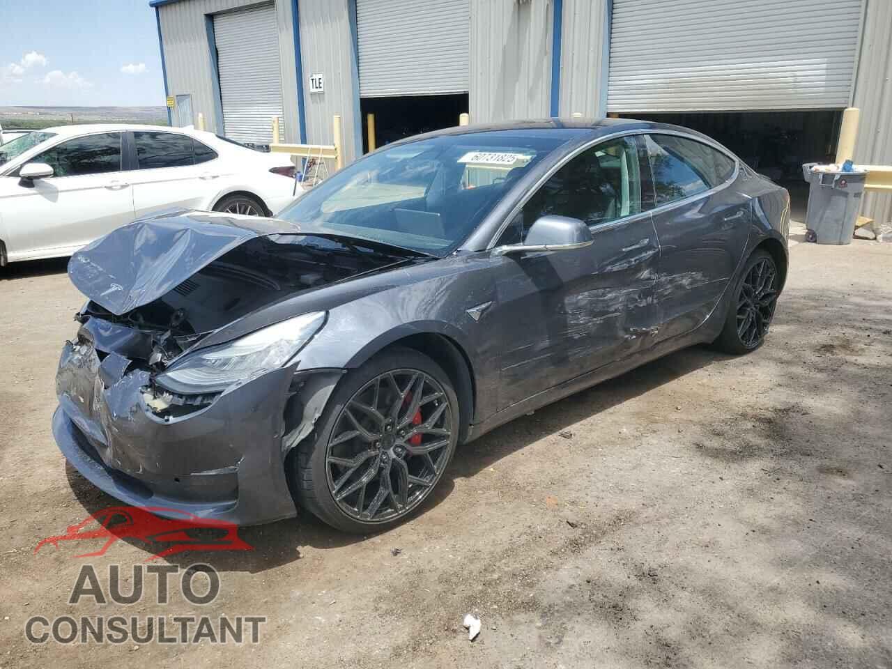 TESLA MODEL 3 2018 - 5YJ3E1EB6JF082964
