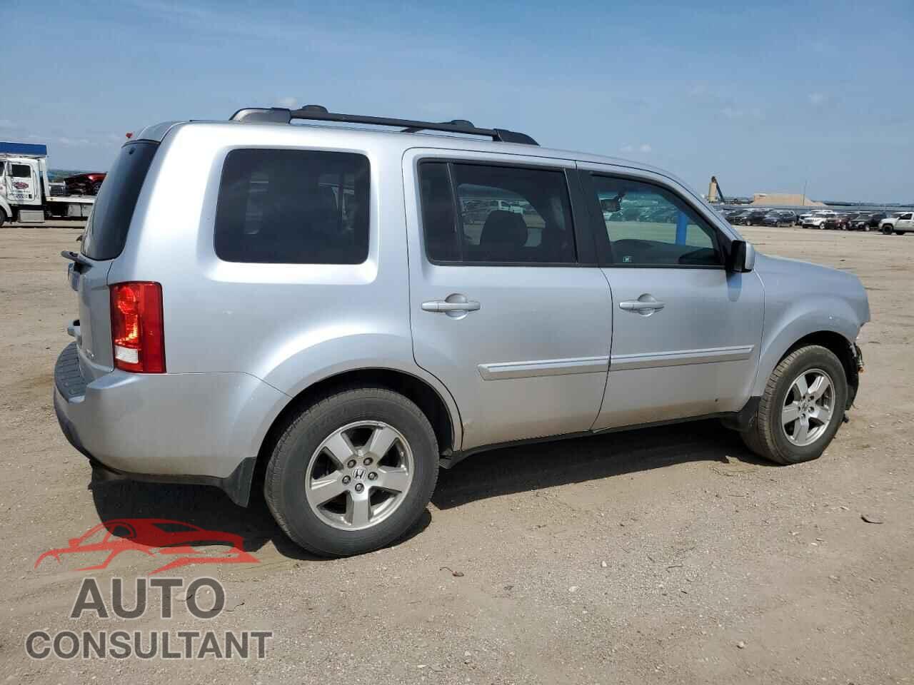 HONDA PILOT 2011 - 5FNYF4H50BB078078