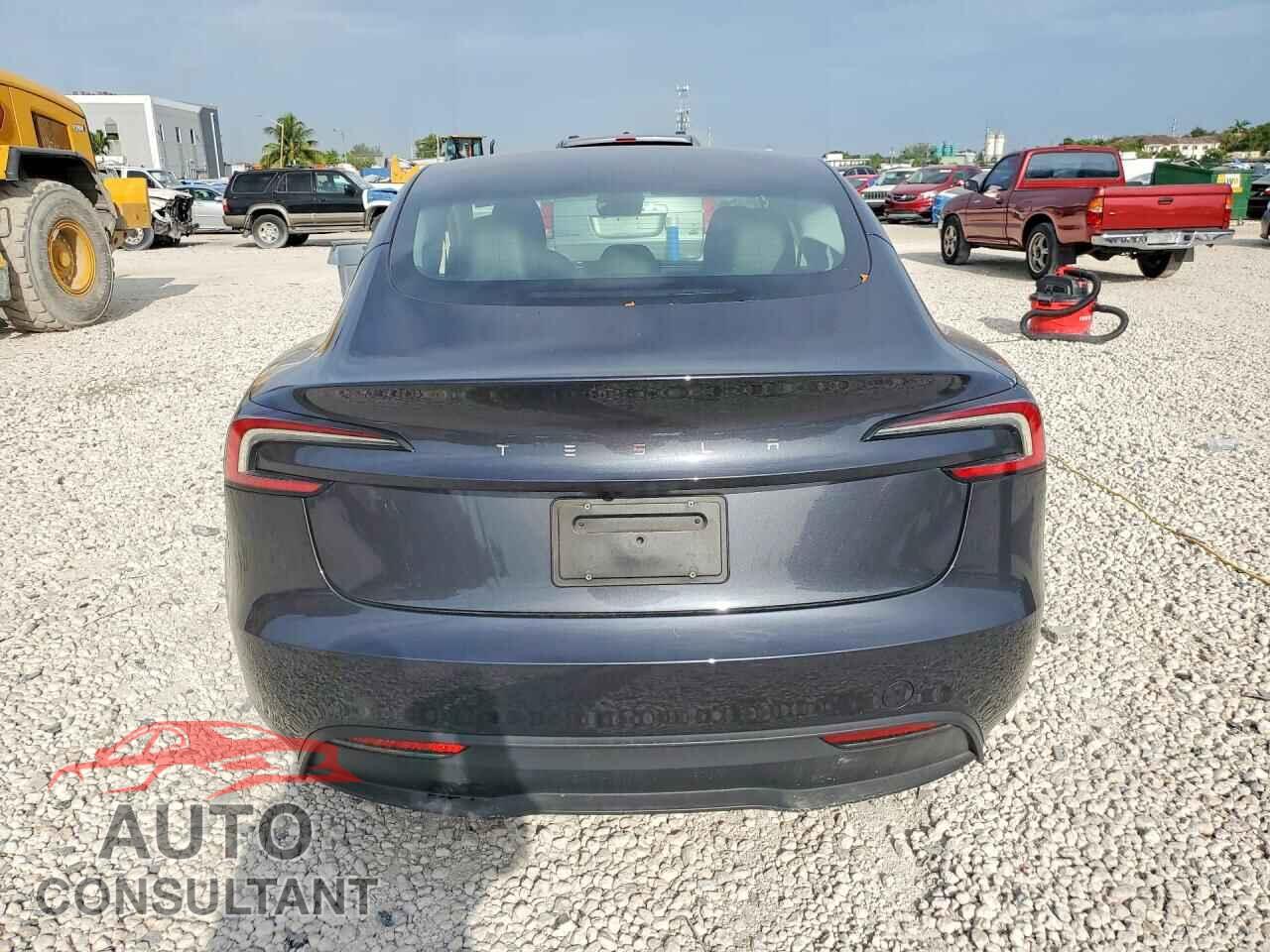 TESLA MODEL 3 2024 - 5YJ3E1EAXRF757640