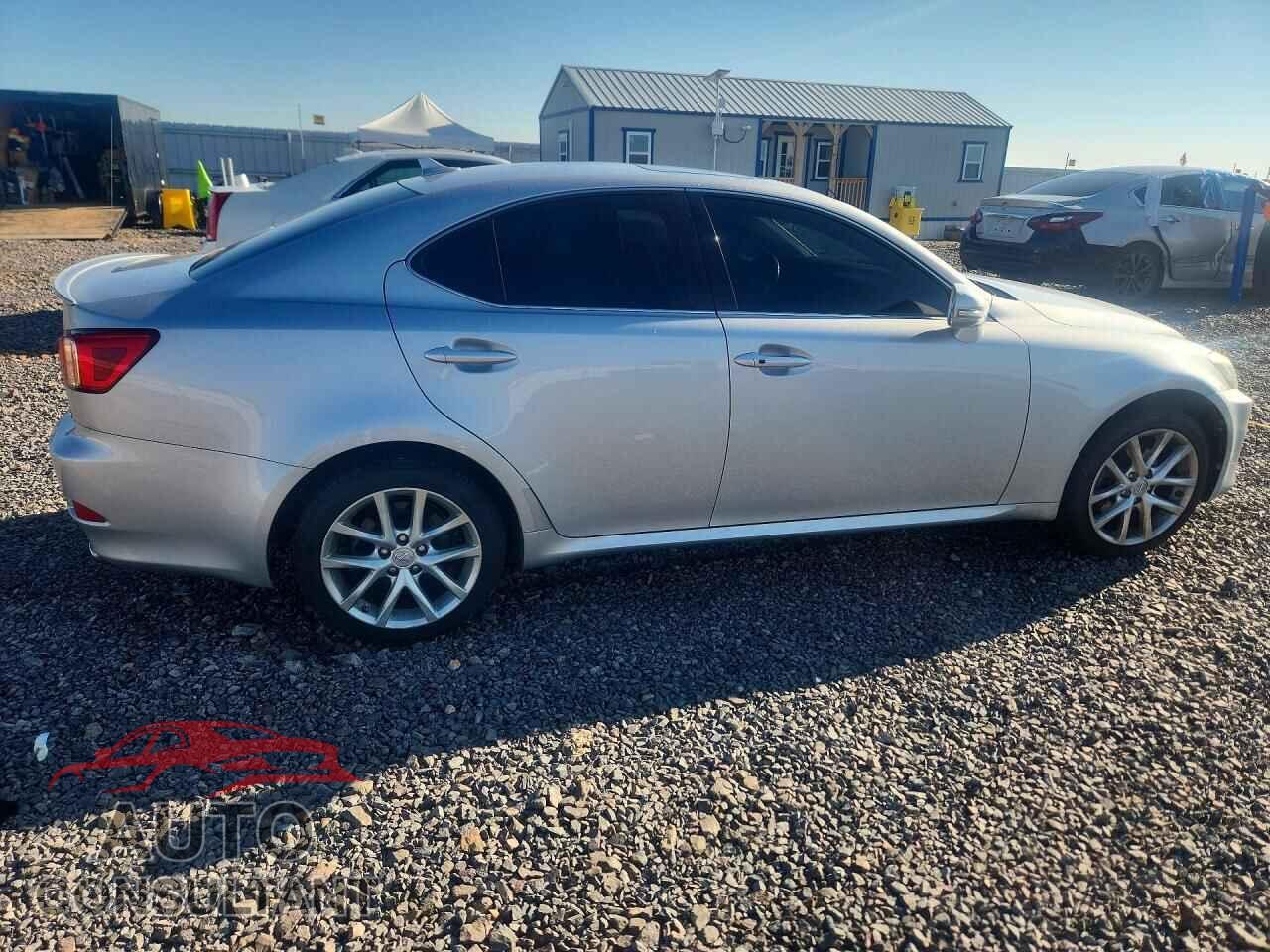 LEXUS IS 2012 - JTHCF5C23C2035743