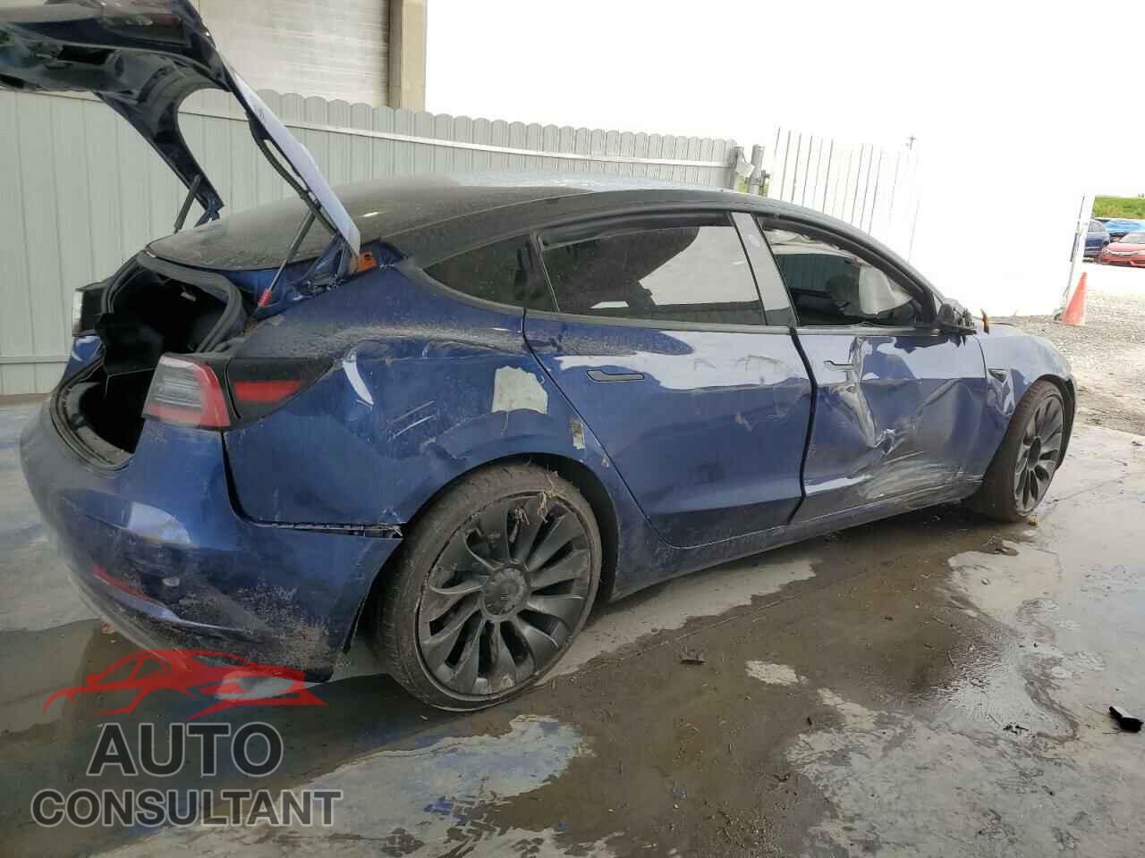 TESLA MODEL 3 2018 - 5YJ3E1EA6JF038227