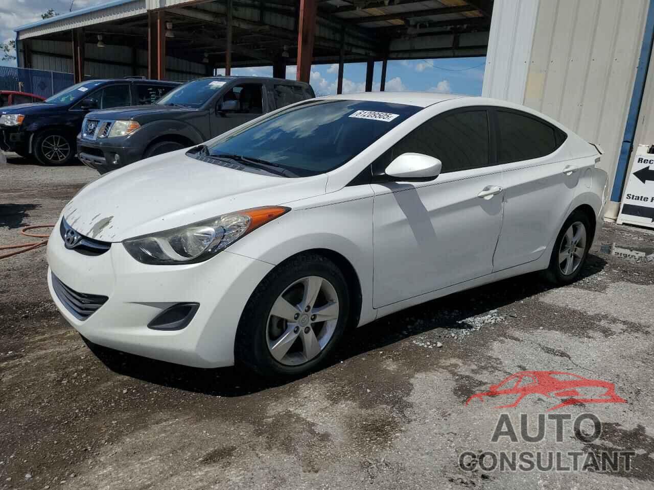 HYUNDAI ELANTRA 2013 - 5NPDH4AE5DH407719