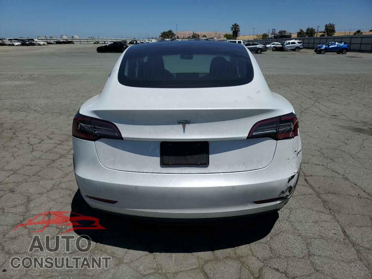 TESLA MODEL 3 2020 - 5YJ3E1EAXLF632743