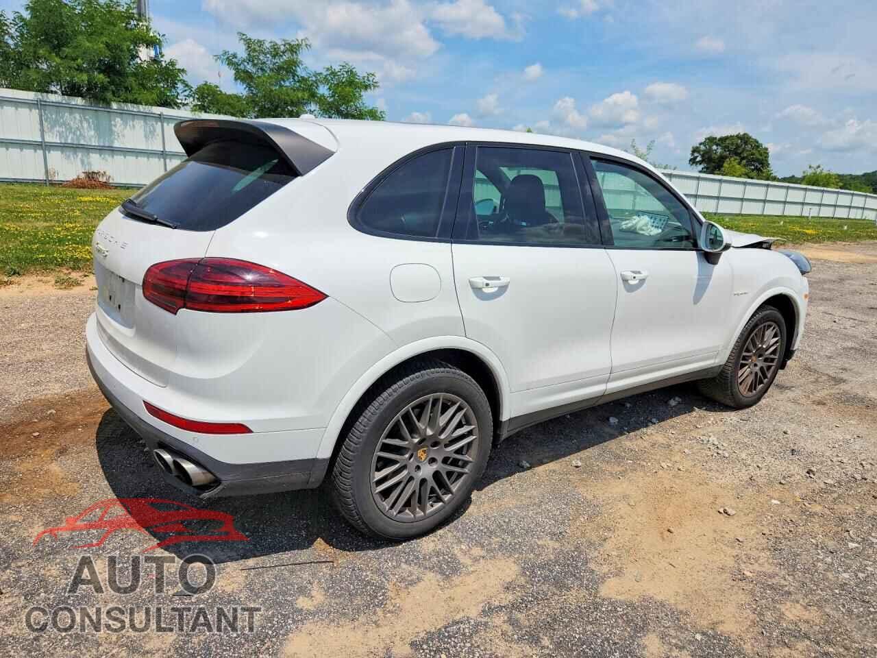 PORSCHE CAYENNE 2017 - WP1AE2A2XHLA76075