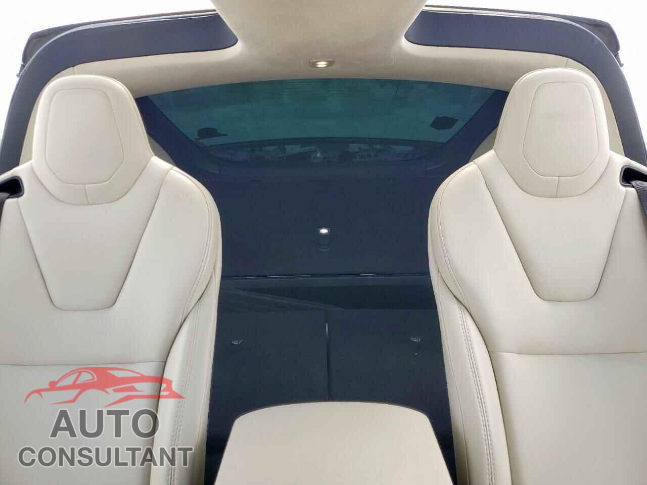 TESLA MODEL X 2018 - 5YJXCBE21JF113146